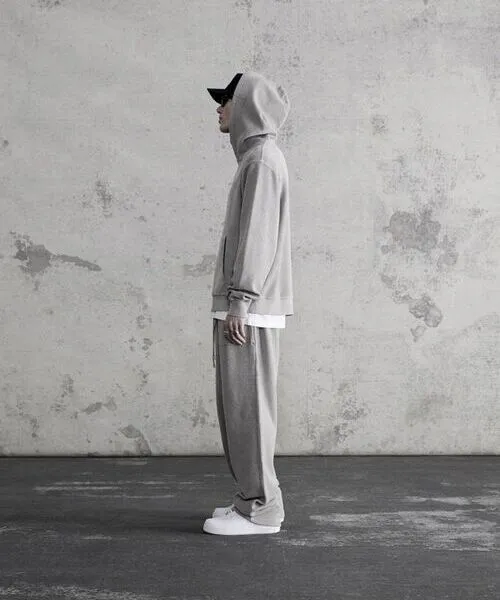 Small Batch, Big Impact: Choosing the Right Low MOQ Streetwear Manufacturer for Your Clothing Brand